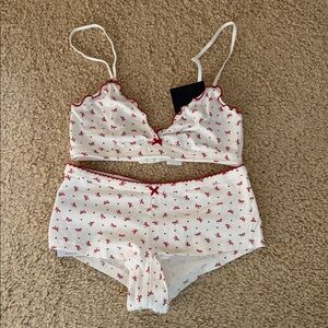 Brandy melville Maddie bows bra top/boxer shorts set